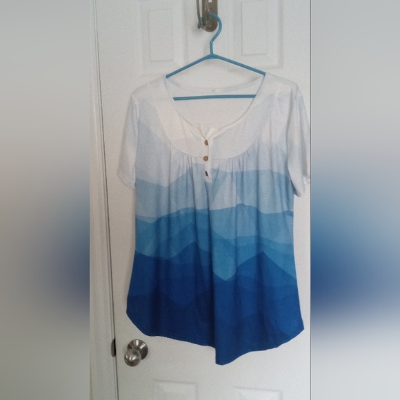 NWT Ladies Top - Picture 6 of 7